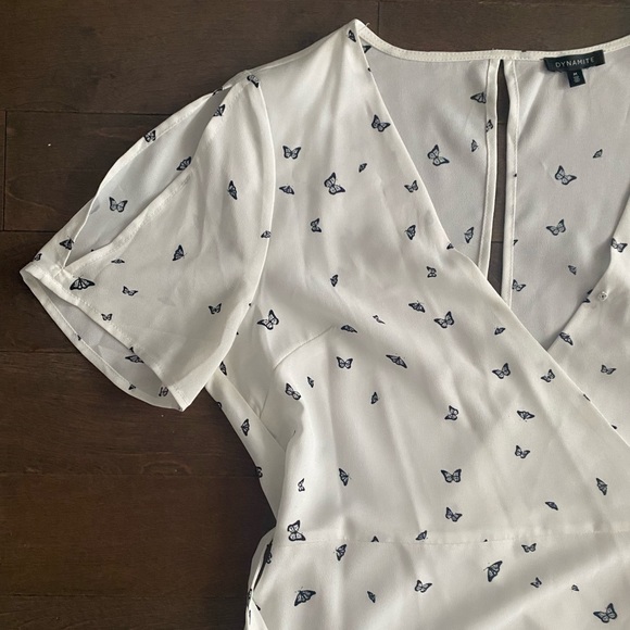 SOLD: White Dynamite wrap summer dress - Picture 4 of 5